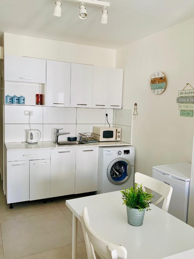 Royal Sea Studio Netanya Luaran gambar