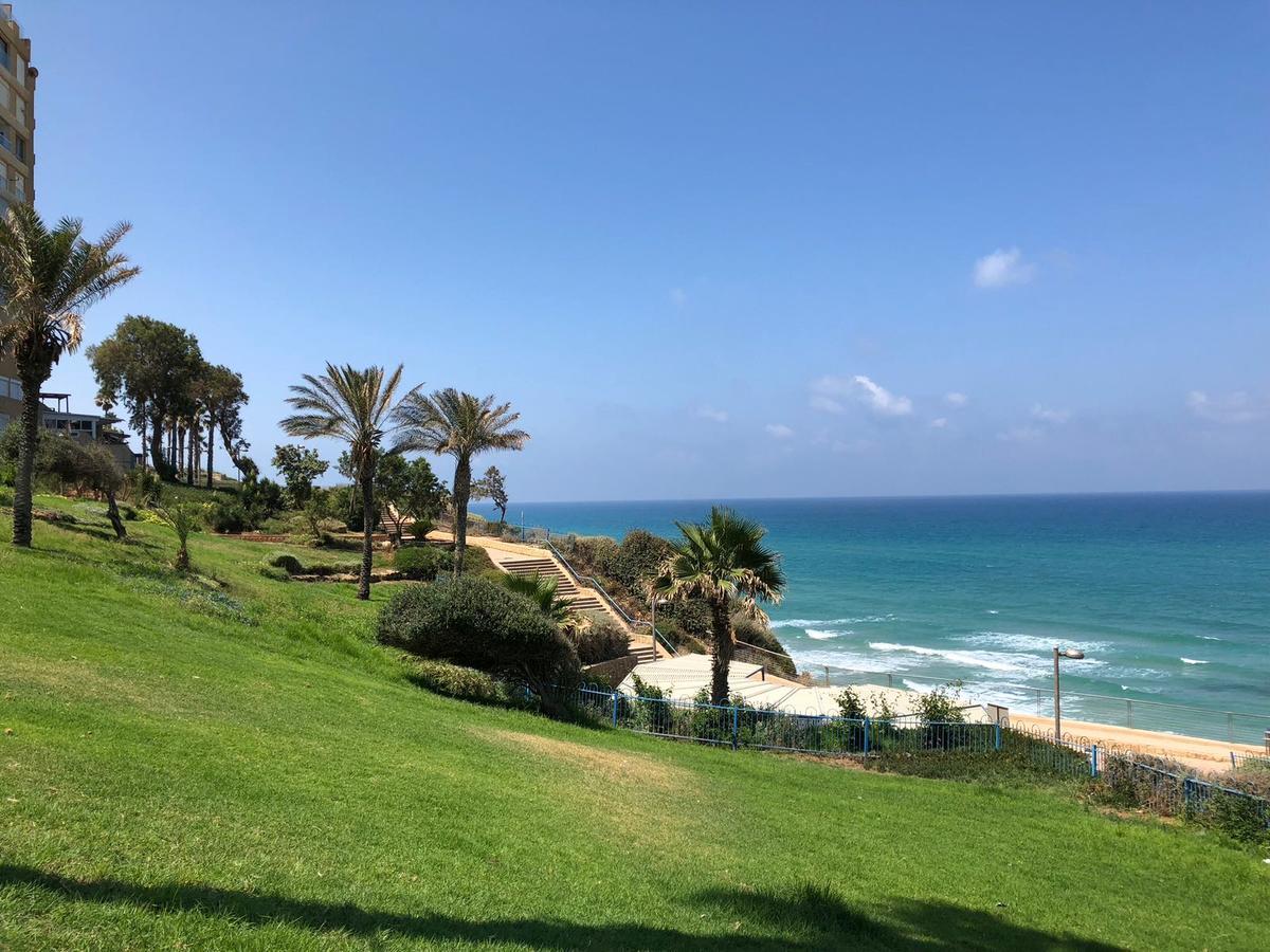Royal Sea Studio Netanya Luaran gambar